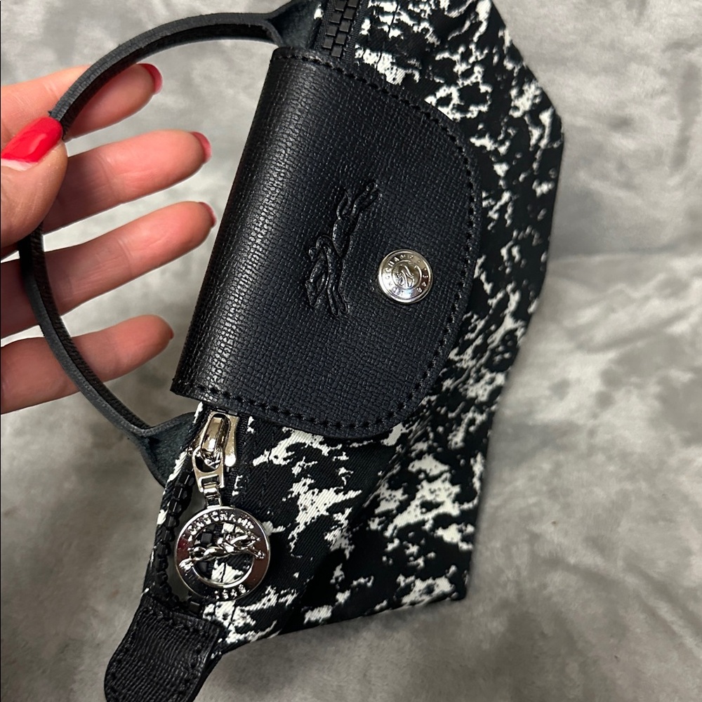 Longchamp Le Pliage Cosmetics Case - Picture 5 of 5